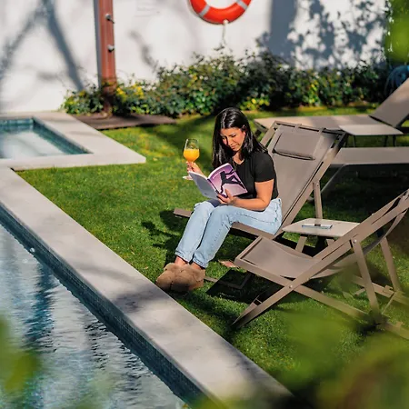 Jardim Da Lapa By Shiadu Lisboa