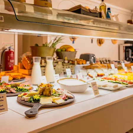 Jardim Da Lapa By Shiadu ליסבון